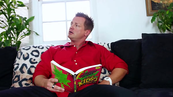 Ông bố dâm đãng đụ con gái riêng của vợ banh lồn – Phimsextop1.site